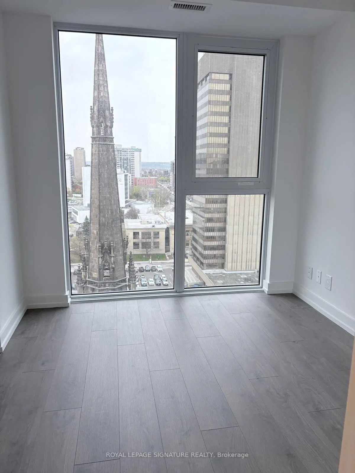 Photo 8 of Unit 1401, 75 James Street, Hamilton, Corktown — HOMEH