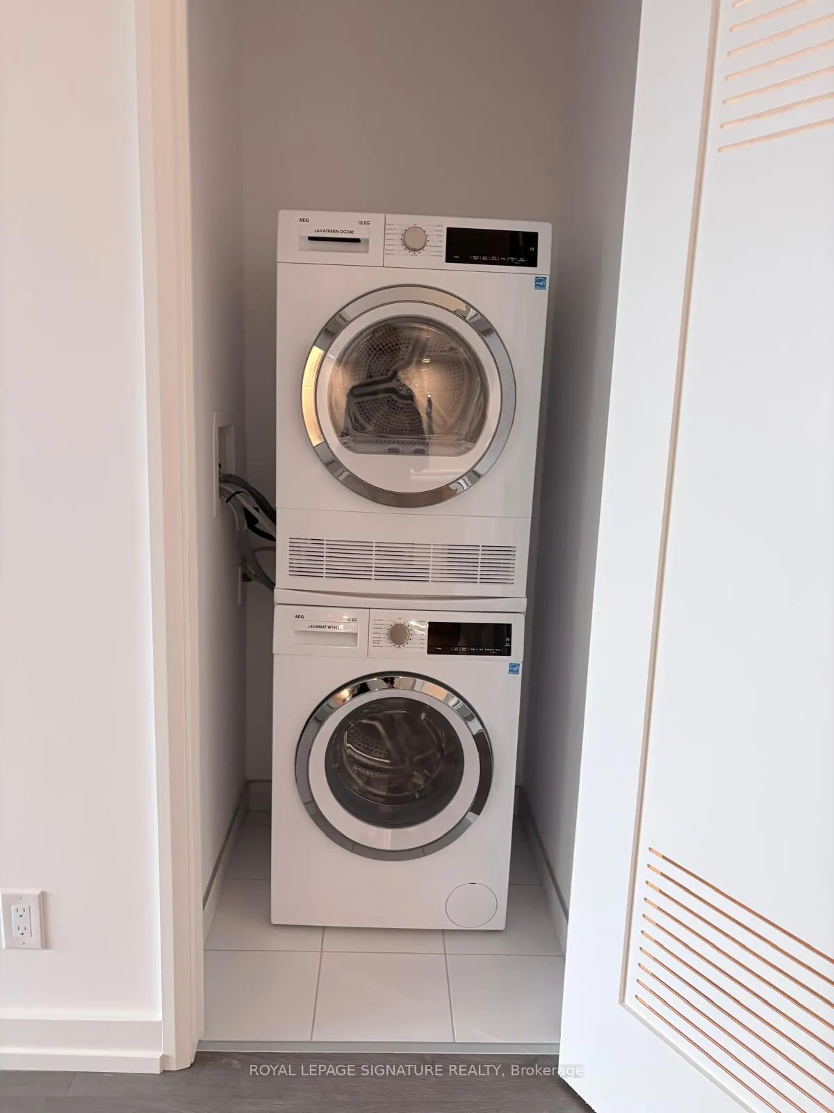 Photo 14 of Unit 1401, 75 James Street, Hamilton, Corktown — HOMEH
