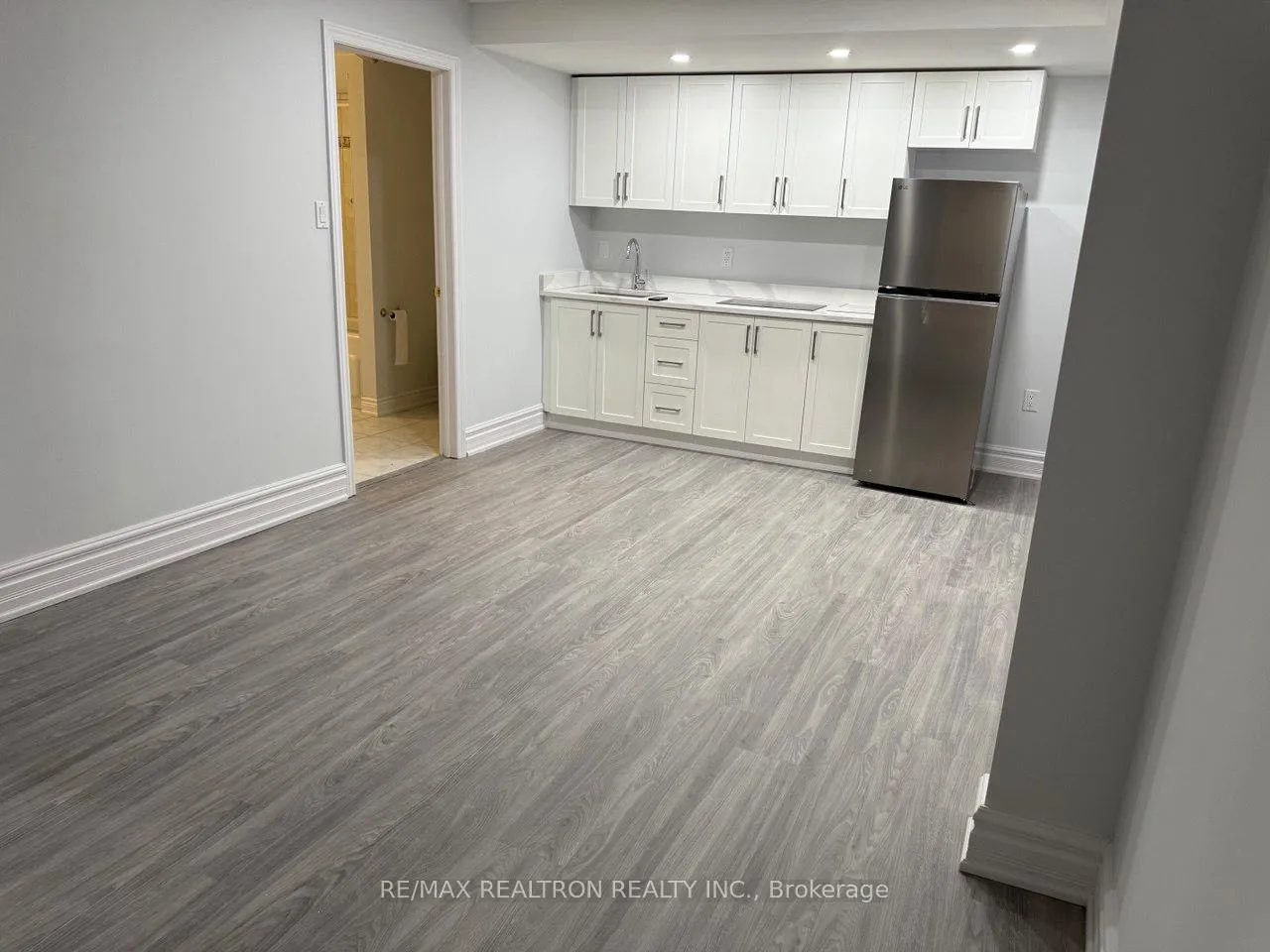 Photo 5 of Unit Unit One, 206 Corner Ridge Road, Aurora, Aurora Highlands — HOMEH
