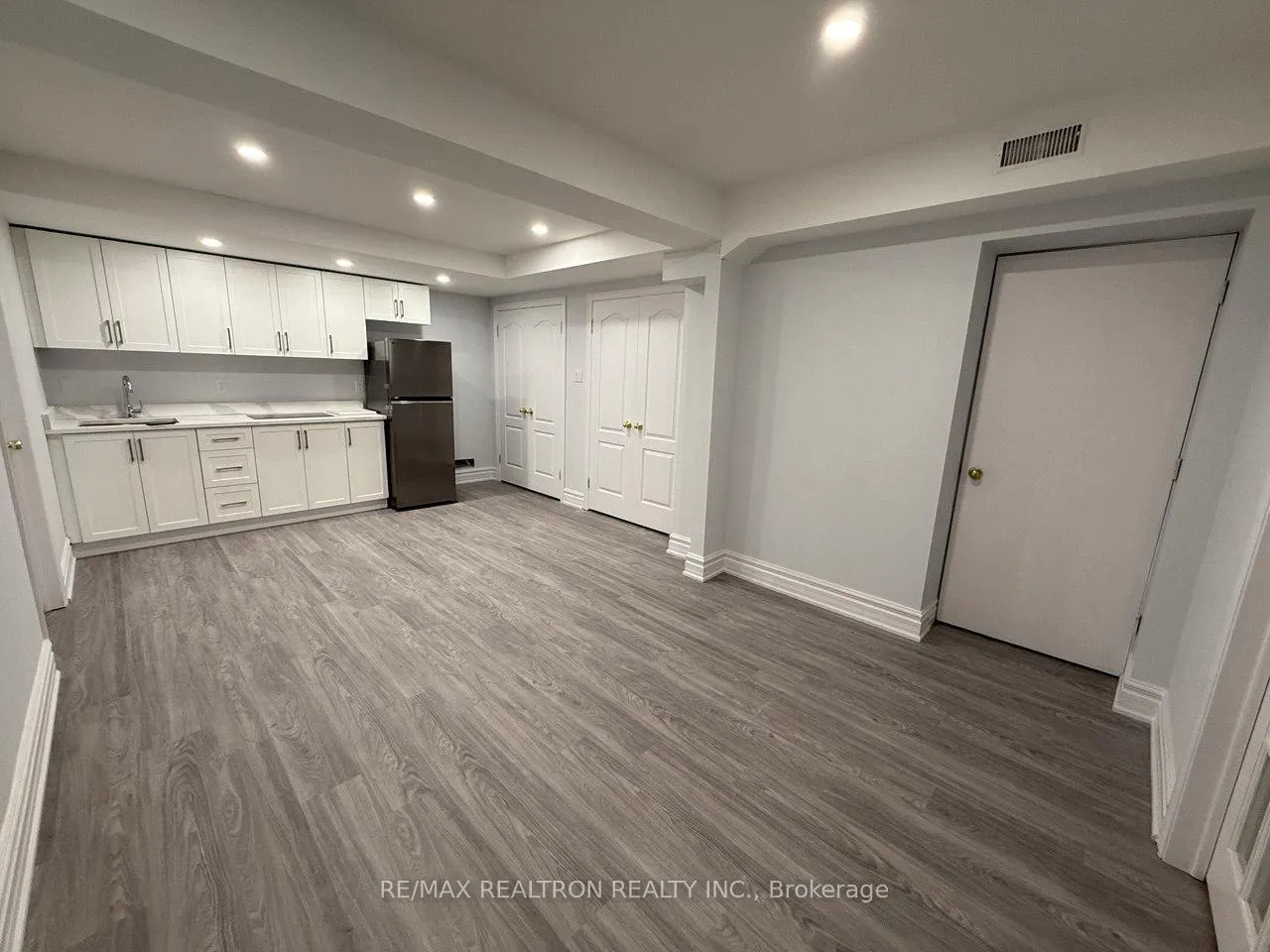 Photo 7 of Unit Unit One, 206 Corner Ridge Road, Aurora, Aurora Highlands — HOMEH