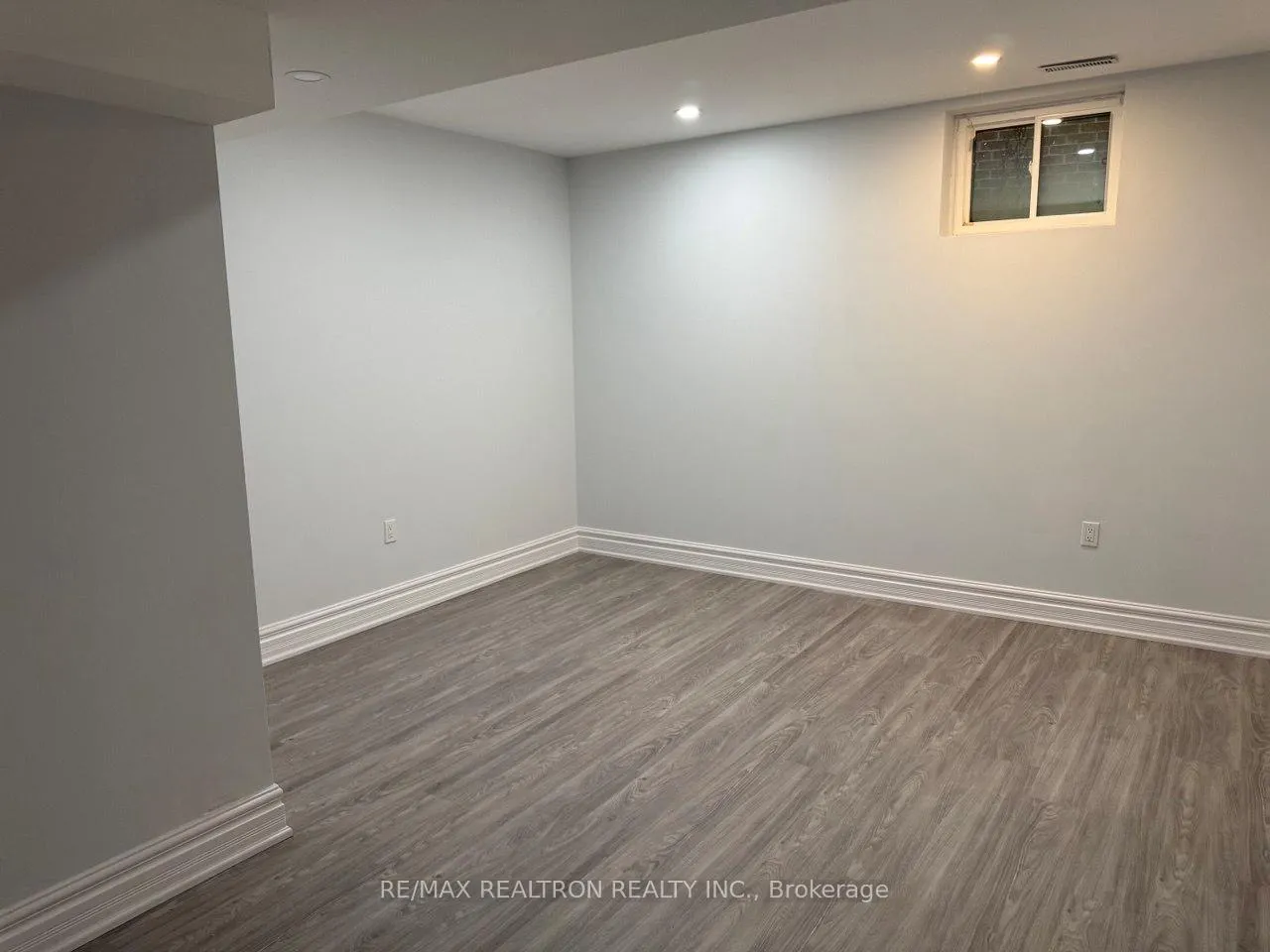 Photo 10 of Unit Unit One, 206 Corner Ridge Road, Aurora, Aurora Highlands — HOMEH