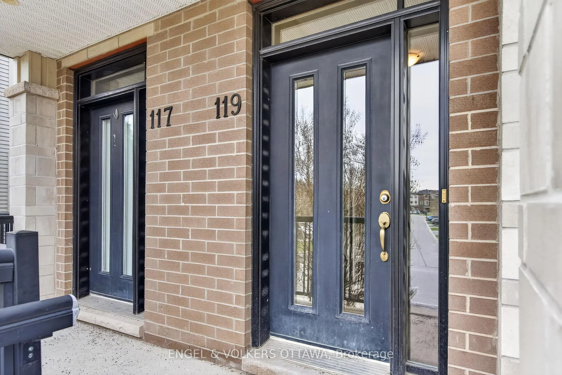 Photo 3 of Unit 52, 119 Poplin Street, Ottawa, Riverside South/Gloucester Glen — HOMEH