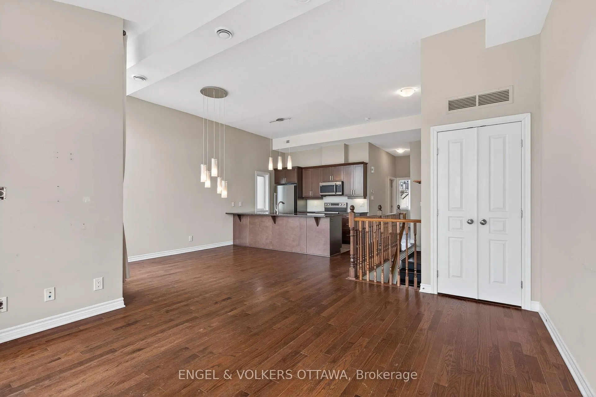 Photo 10 of Unit 52, 119 Poplin Street, Ottawa, Riverside South/Gloucester Glen — HOMEH