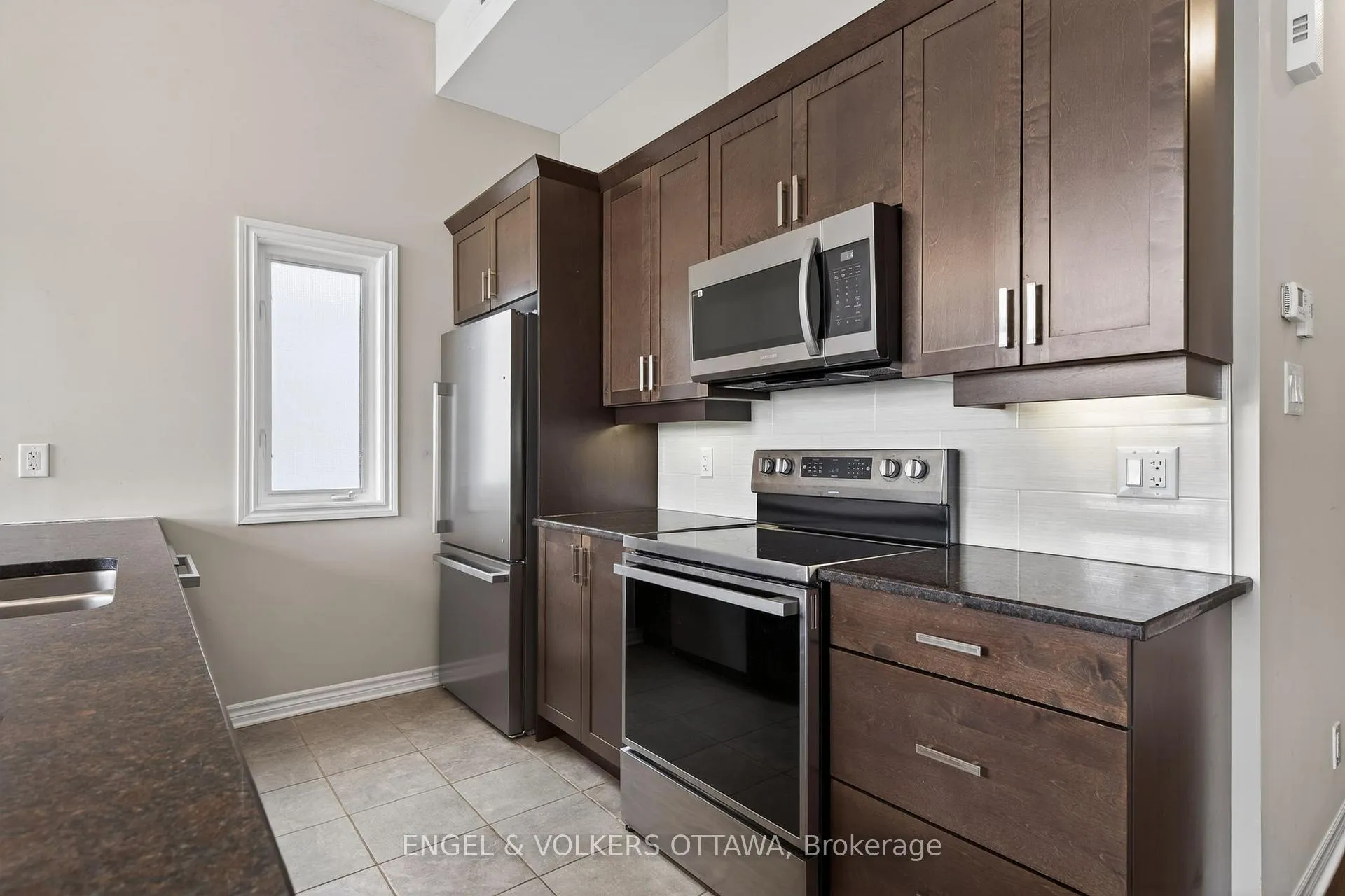 Photo 12 of Unit 52, 119 Poplin Street, Ottawa, Riverside South/Gloucester Glen — HOMEH