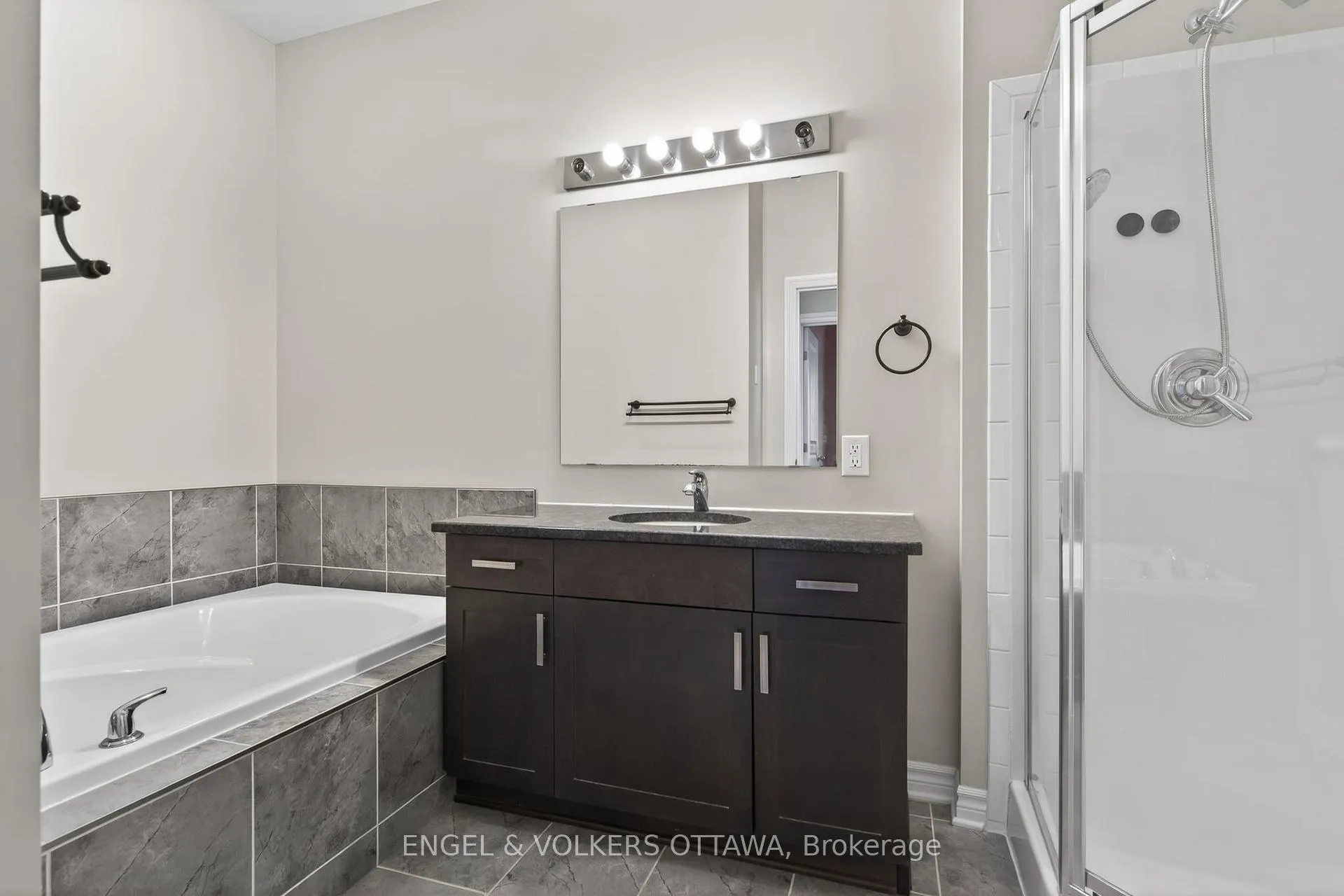 Photo 21 of Unit 52, 119 Poplin Street, Ottawa, Riverside South/Gloucester Glen — HOMEH