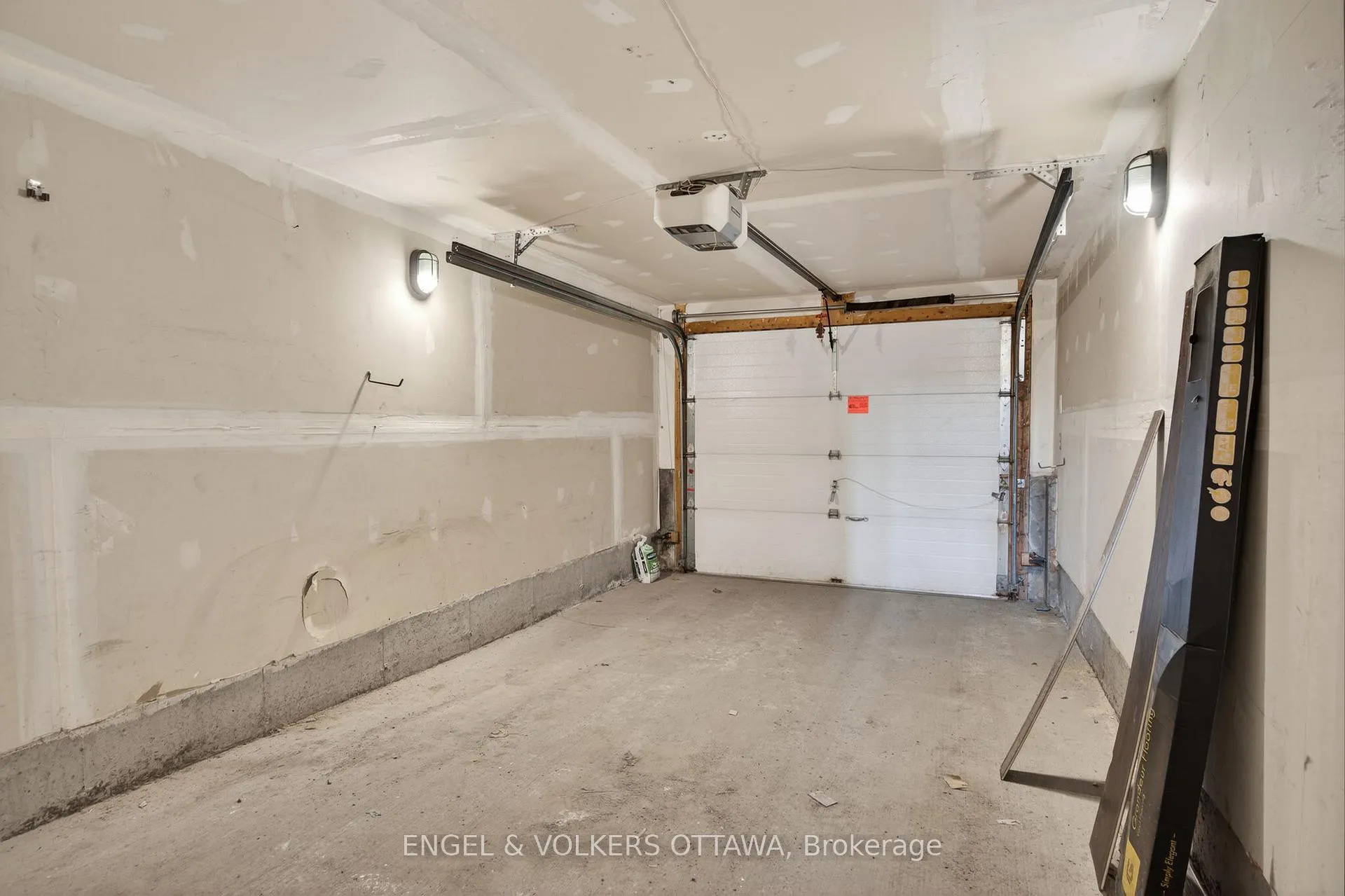 Photo 28 of Unit 52, 119 Poplin Street, Ottawa, Riverside South/Gloucester Glen — HOMEH