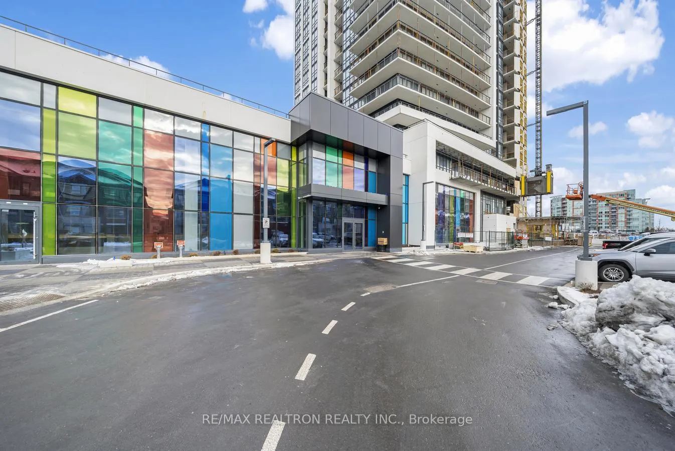 Photo 2 of Unit 815, 12 Gandhi Lane, Markham, Commerce Valley — HOMEH