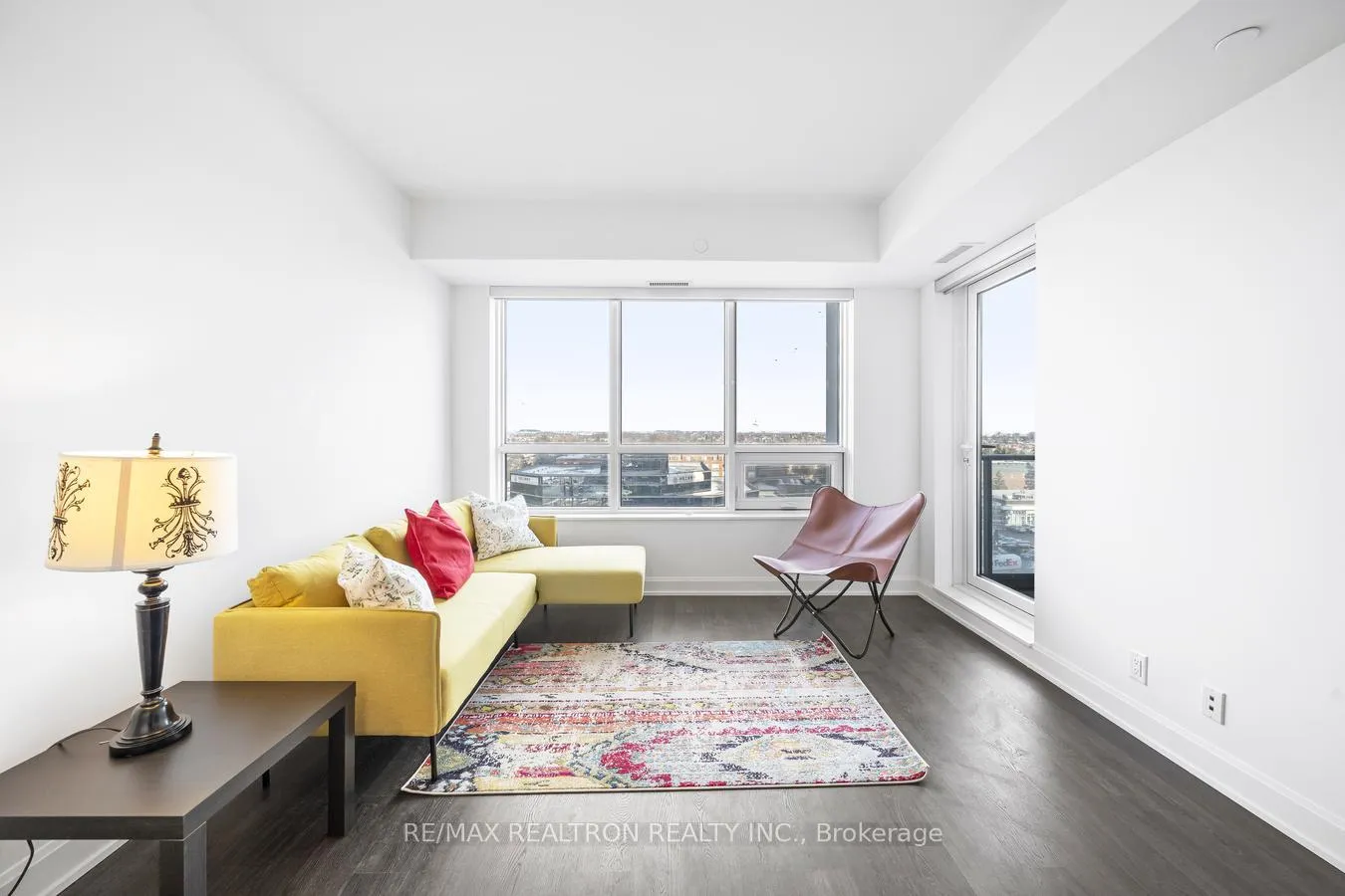 Photo 6 of Unit 815, 12 Gandhi Lane, Markham, Commerce Valley — HOMEH
