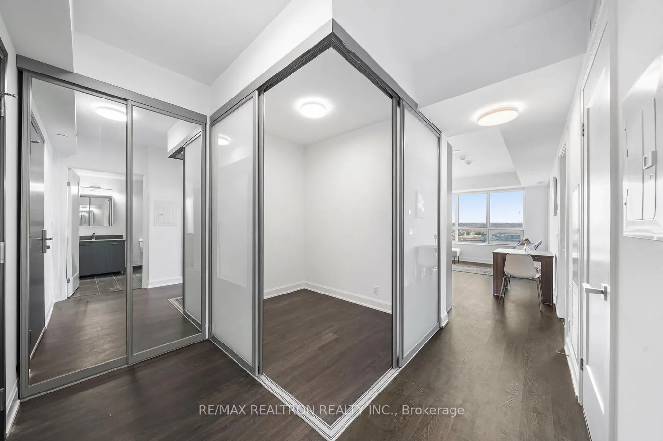 Photo 9 of Unit 815, 12 Gandhi Lane, Markham, Commerce Valley — HOMEH