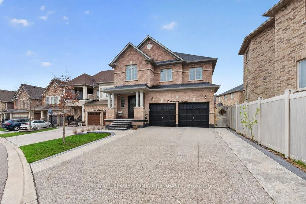 Photo 2 of 8 Ashcreek Drive, Brampton, Credit Valley — HOMEH
