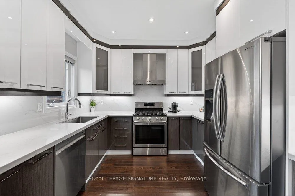 Photo 11 of 8 Ashcreek Drive, Brampton, Credit Valley — HOMEH