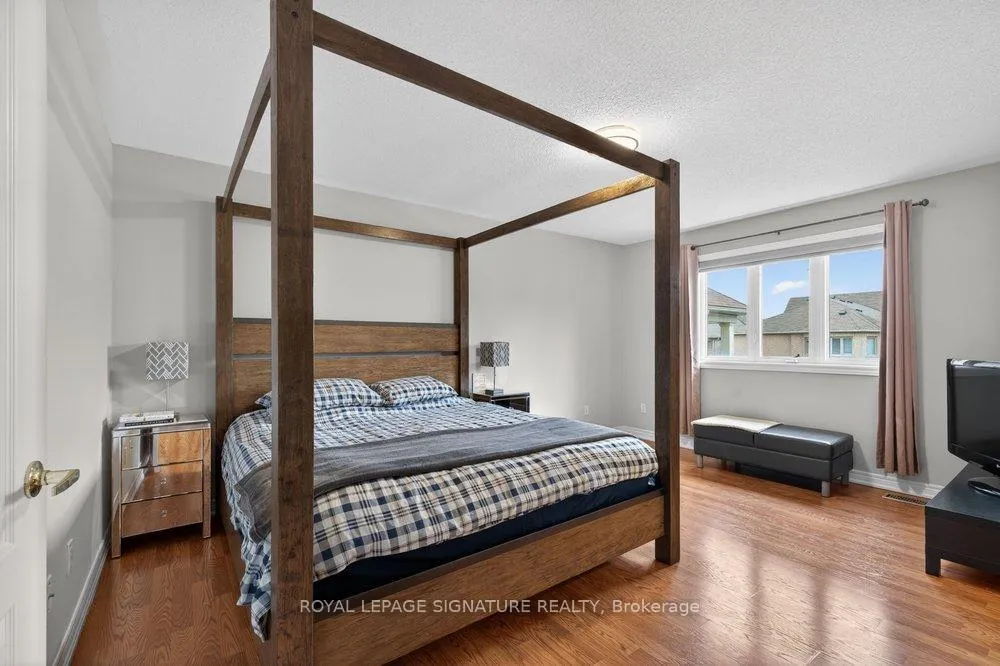Photo 23 of 8 Ashcreek Drive, Brampton, Credit Valley — HOMEH
