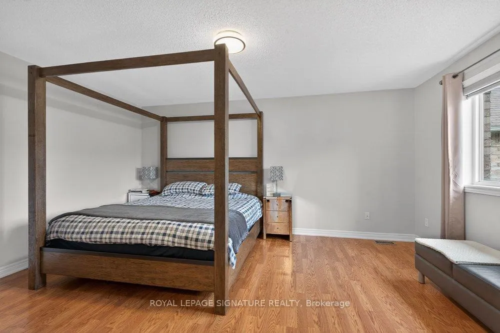 Photo 24 of 8 Ashcreek Drive, Brampton, Credit Valley — HOMEH