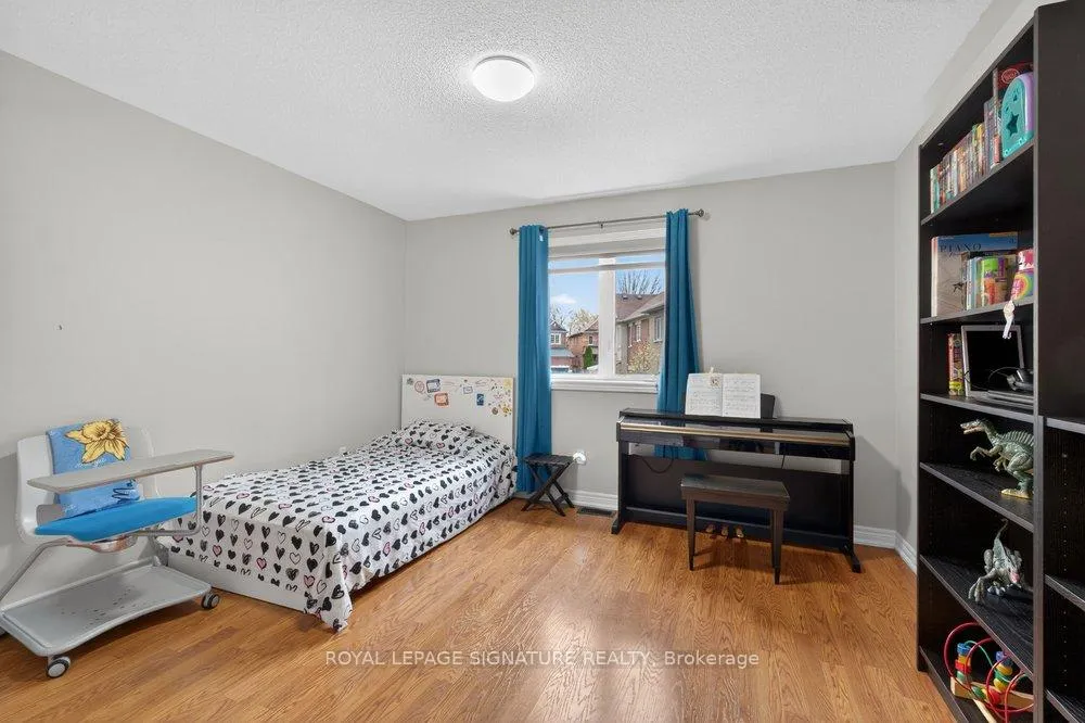 Photo 32 of 8 Ashcreek Drive, Brampton, Credit Valley — HOMEH