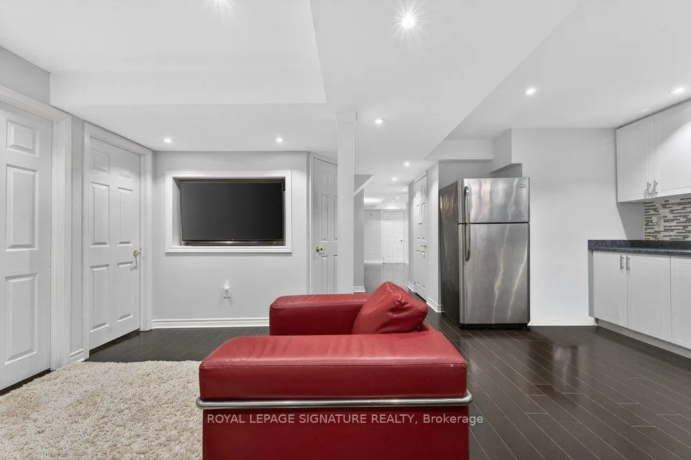 Photo 37 of 8 Ashcreek Drive, Brampton, Credit Valley — HOMEH
