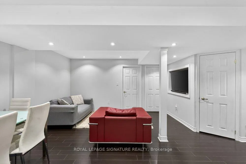 Photo 39 of 8 Ashcreek Drive, Brampton, Credit Valley — HOMEH