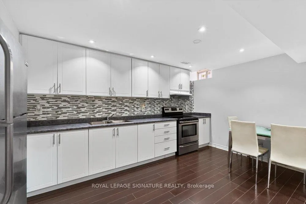 Photo 40 of 8 Ashcreek Drive, Brampton, Credit Valley — HOMEH