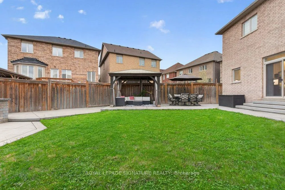 Photo 48 of 8 Ashcreek Drive, Brampton, Credit Valley — HOMEH