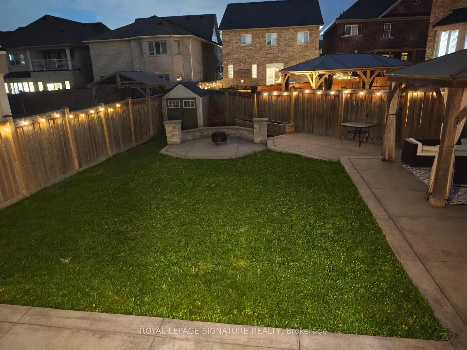 Photo 50 of 8 Ashcreek Drive, Brampton, Credit Valley — HOMEH