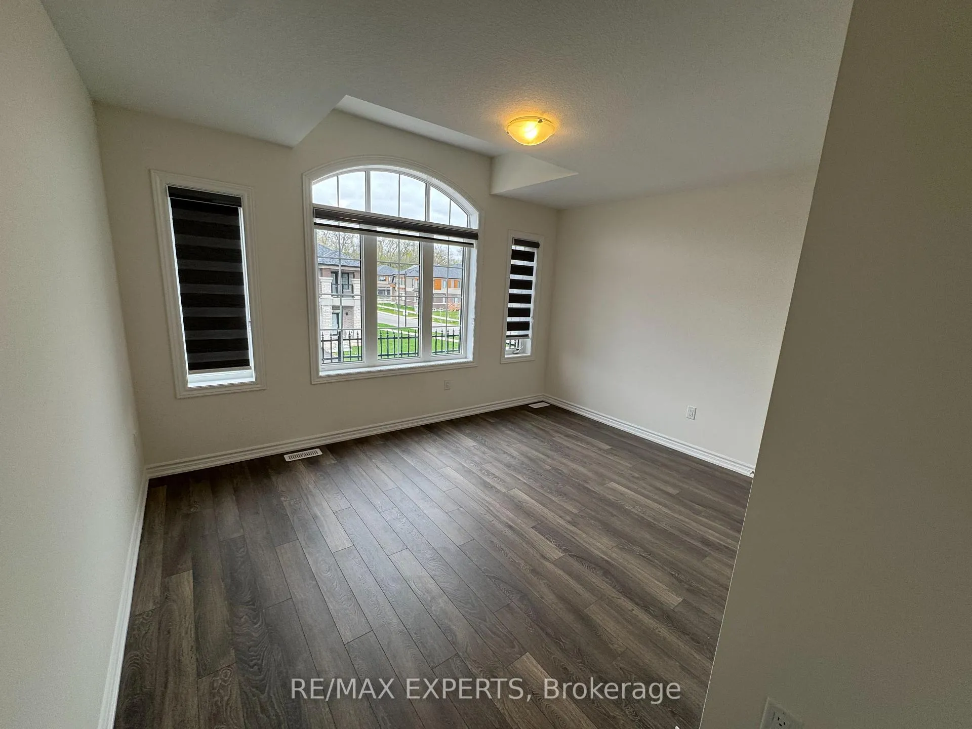 Photo 7 of Unit Upper, 81 Mckernan Avenue, Brantford — HOMEH