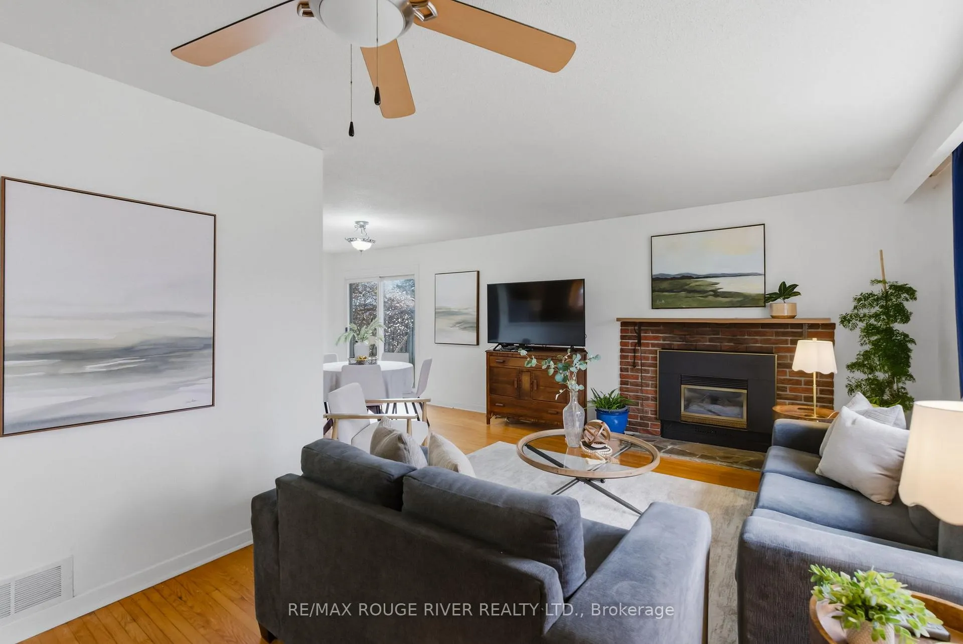 Photo 4 of 102 Bryant Road, Ajax, South East — HOMEH