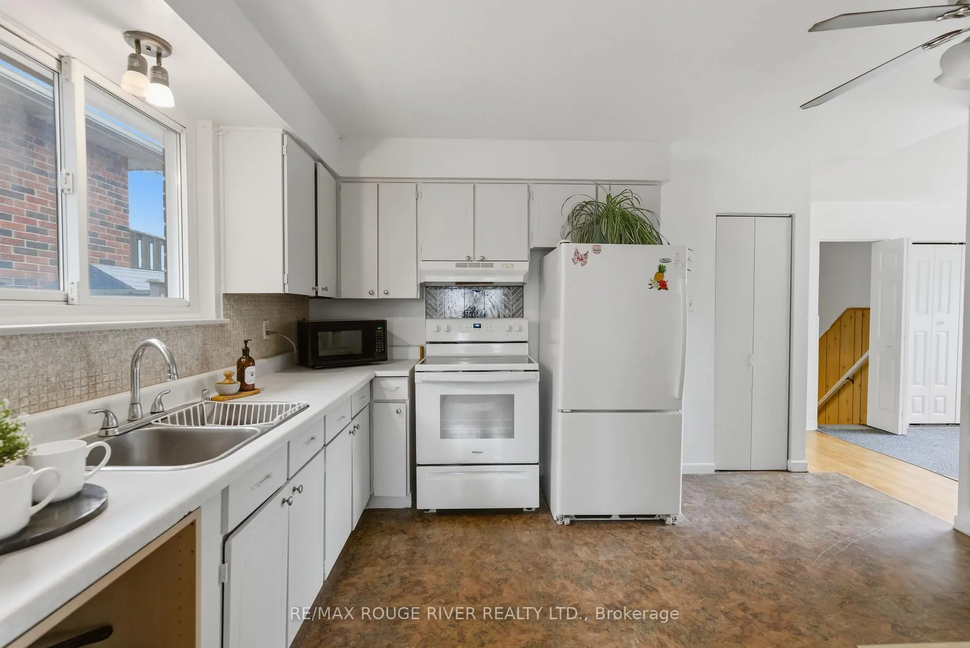 Photo 16 of 102 Bryant Road, Ajax, South East — HOMEH