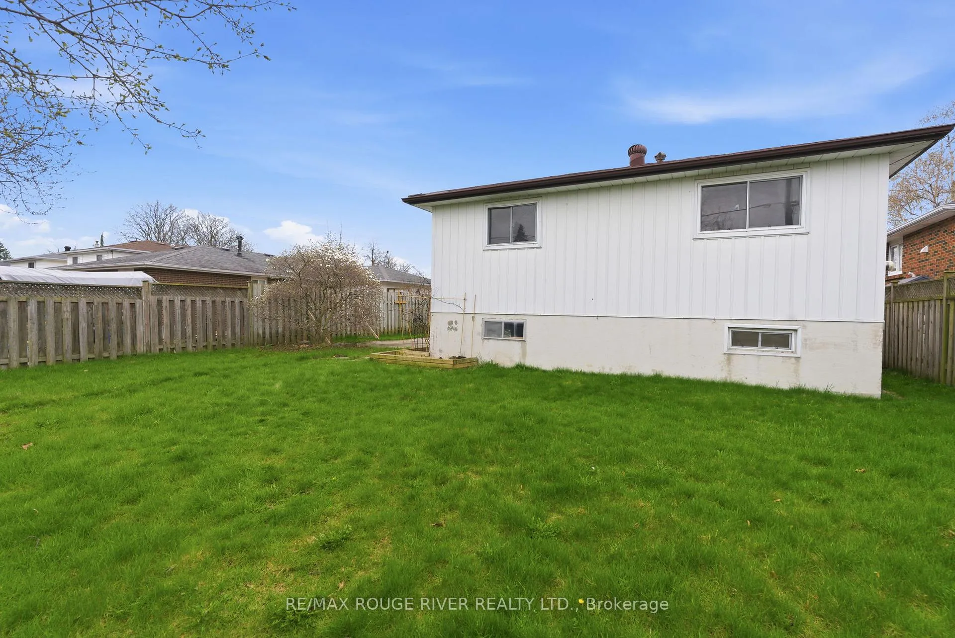 Photo 41 of 102 Bryant Road, Ajax, South East — HOMEH