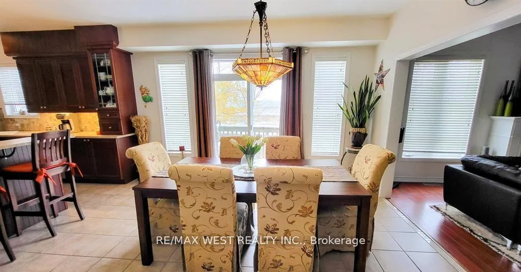 Photo 13 of 118 Succession Crescent, Barrie, Innis-Shore — HOMEH