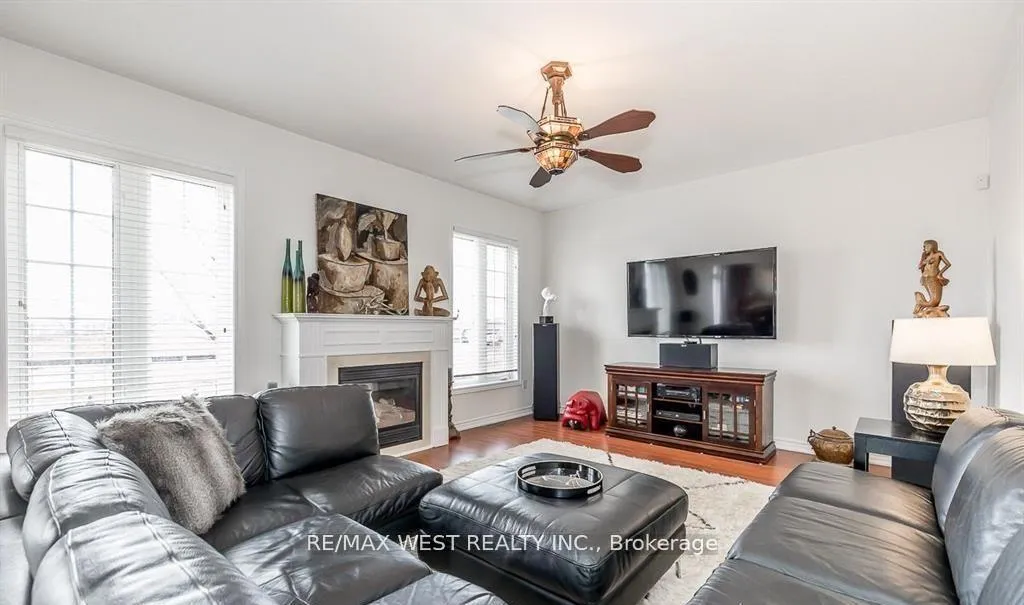 Photo 14 of 118 Succession Crescent, Barrie, Innis-Shore — HOMEH
