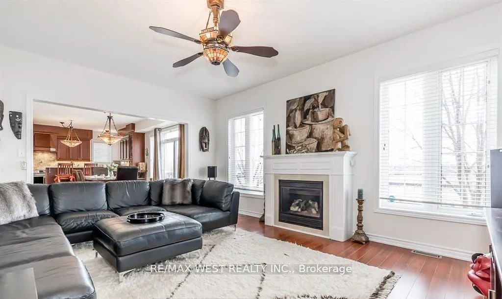 Photo 15 of 118 Succession Crescent, Barrie, Innis-Shore — HOMEH