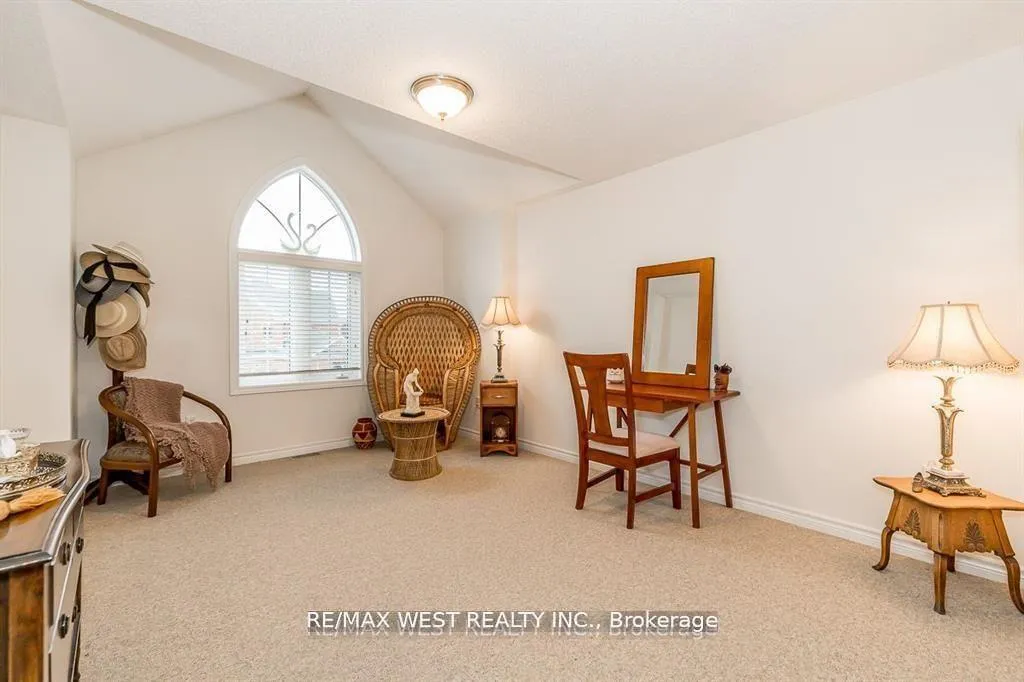 Photo 38 of 118 Succession Crescent, Barrie, Innis-Shore — HOMEH