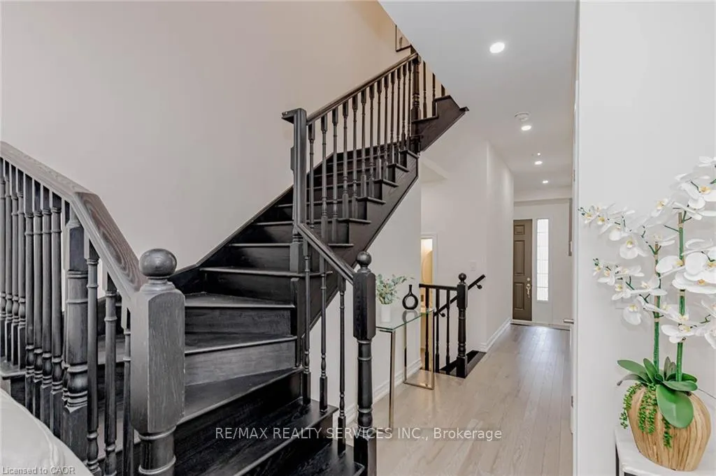 Photo 7 of 172 Beckview Drive, Kitchener, Huron Park — HOMEH