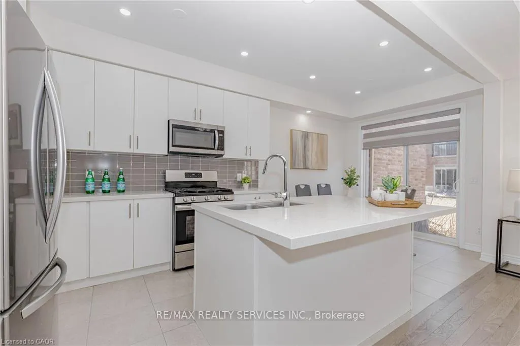 Photo 13 of 172 Beckview Drive, Kitchener, Huron Park — HOMEH