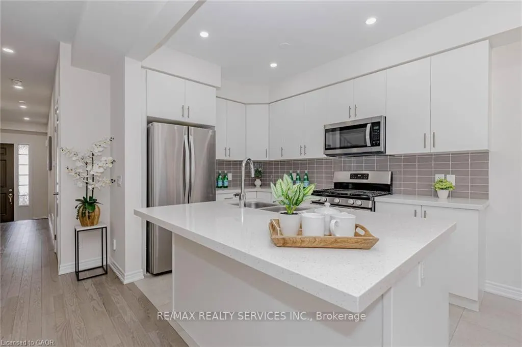 Photo 14 of 172 Beckview Drive, Kitchener, Huron Park — HOMEH