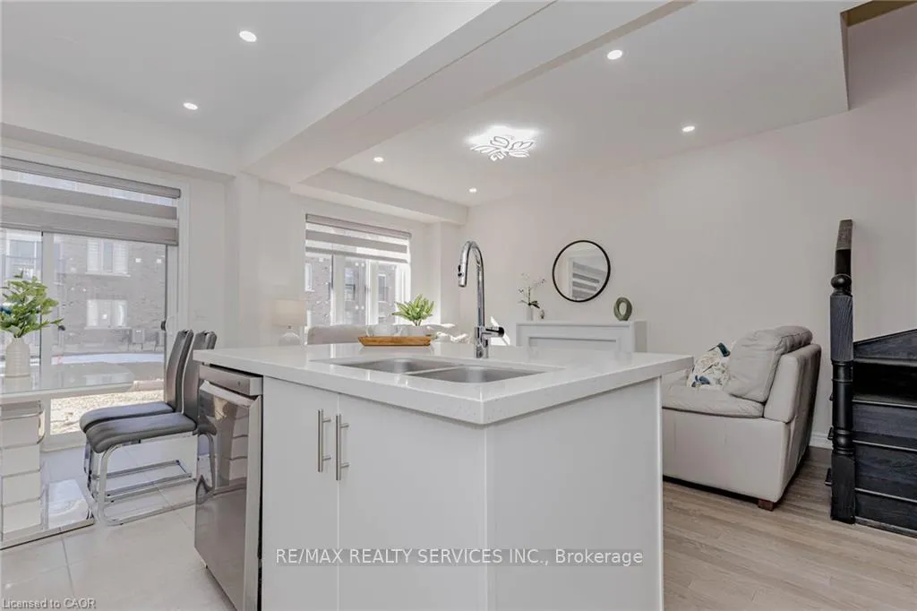 Photo 15 of 172 Beckview Drive, Kitchener, Huron Park — HOMEH