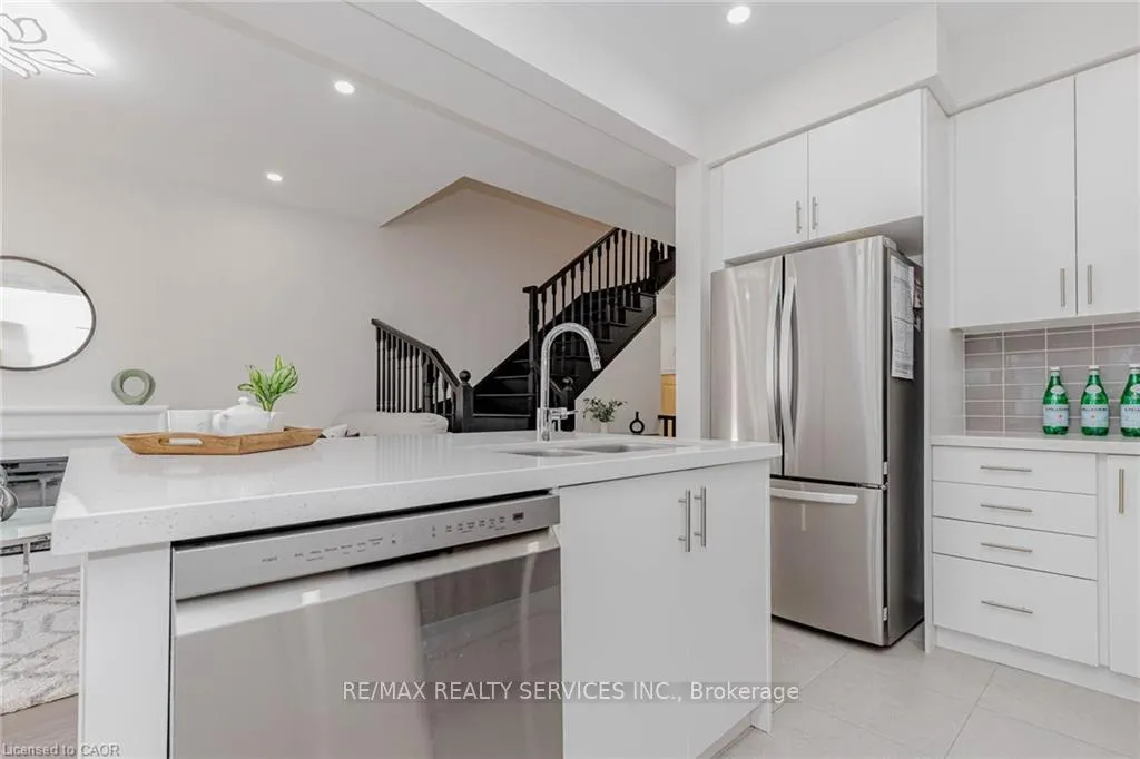 Photo 16 of 172 Beckview Drive, Kitchener, Huron Park — HOMEH