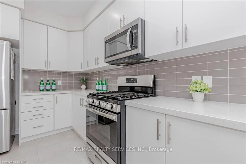 Photo 17 of 172 Beckview Drive, Kitchener, Huron Park — HOMEH