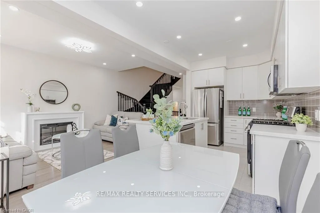 Photo 20 of 172 Beckview Drive, Kitchener, Huron Park — HOMEH