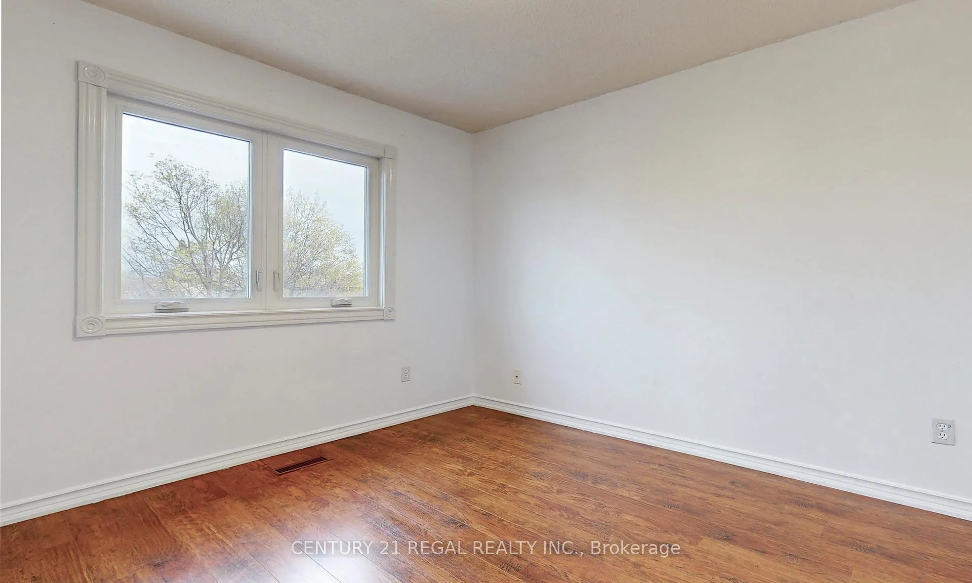 Photo 28 of 26 Angus Drive, Ajax, Central — HOMEH