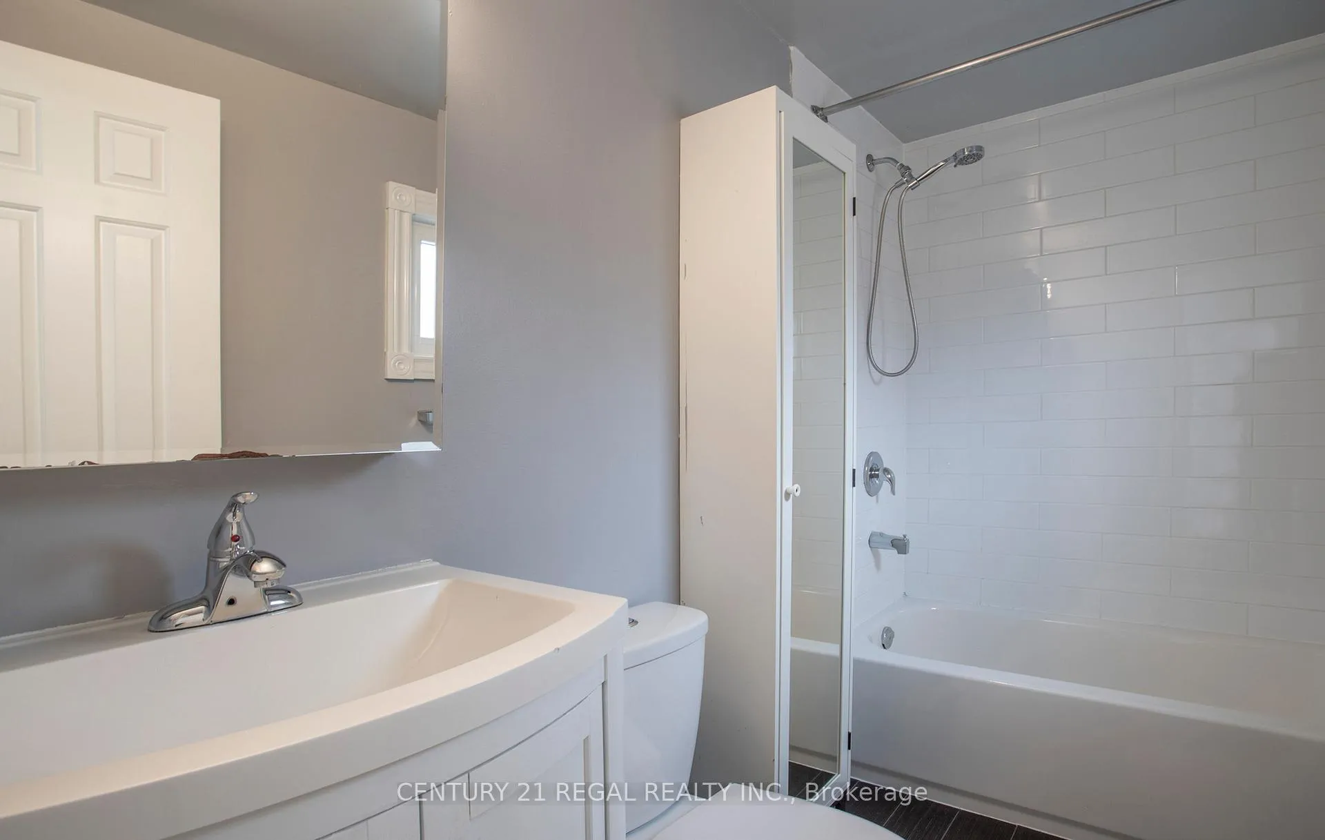 Photo 29 of 26 Angus Drive, Ajax, Central — HOMEH