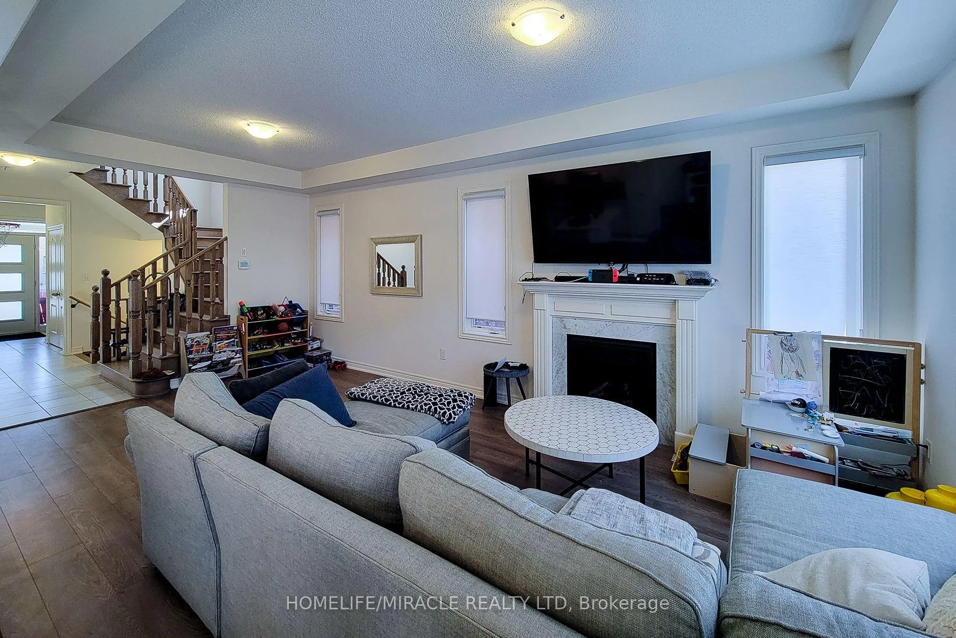 Photo 7 of 88 Westfield Crescent, Hamilton, Waterdown — HOMEH