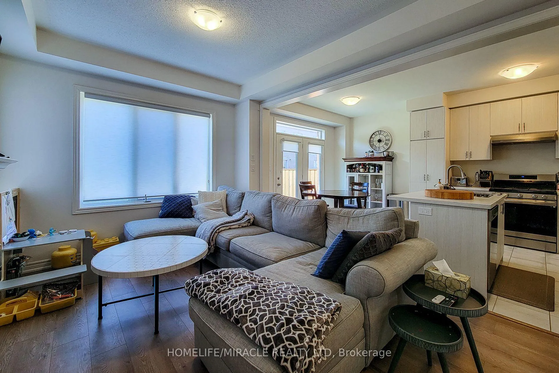 Photo 9 of 88 Westfield Crescent, Hamilton, Waterdown — HOMEH