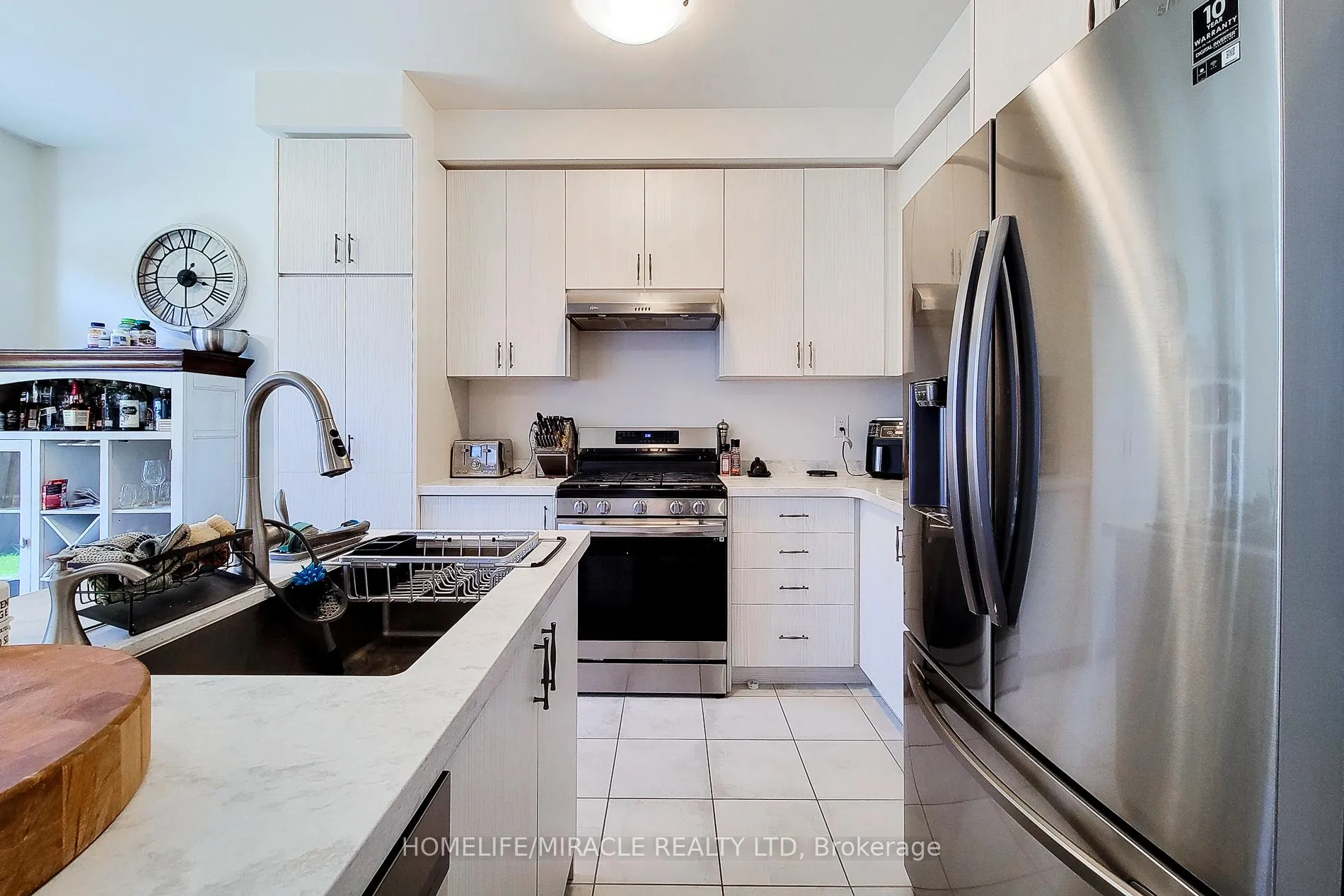 Photo 14 of 88 Westfield Crescent, Hamilton, Waterdown — HOMEH