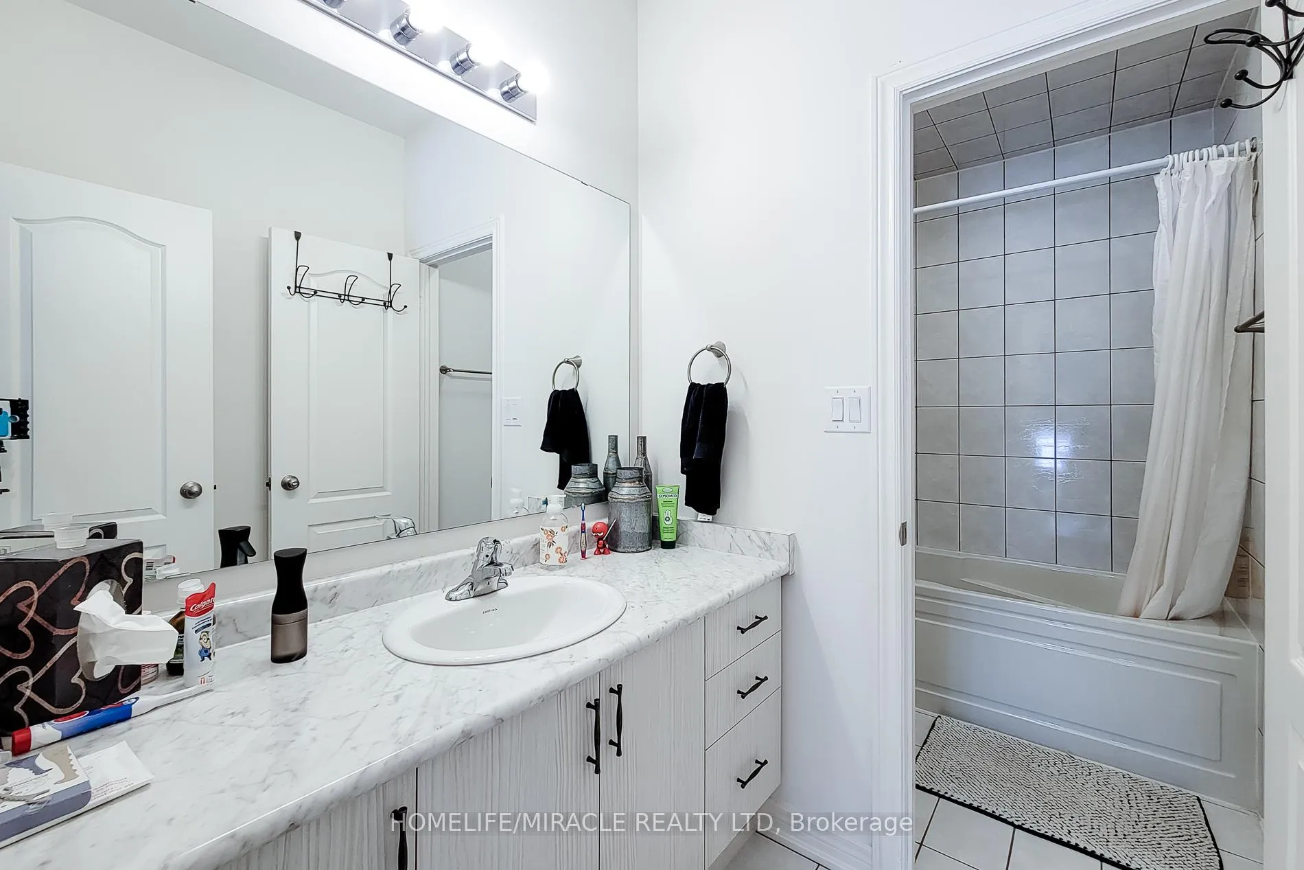 Photo 39 of 88 Westfield Crescent, Hamilton, Waterdown — HOMEH