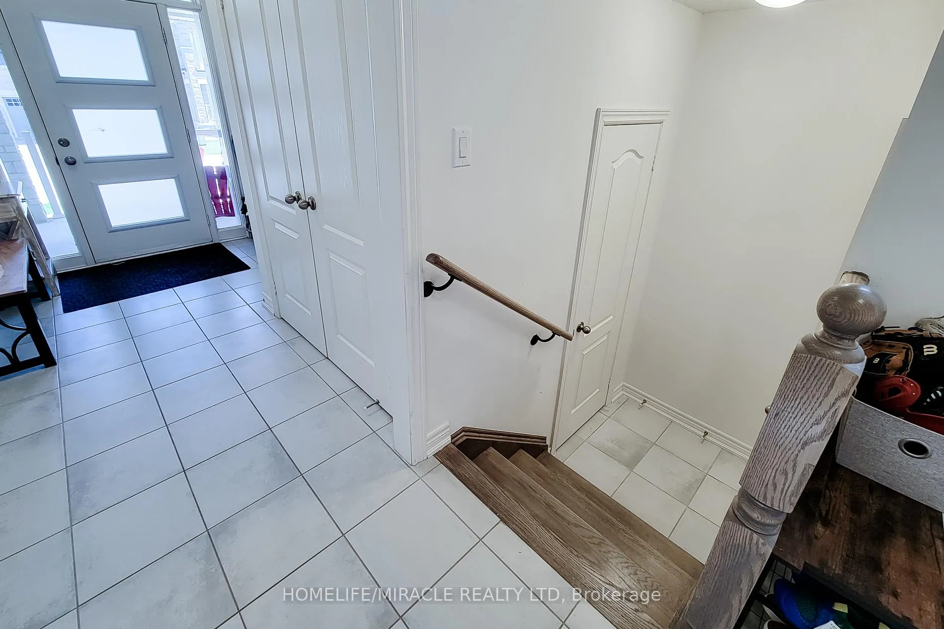 Photo 43 of 88 Westfield Crescent, Hamilton, Waterdown — HOMEH