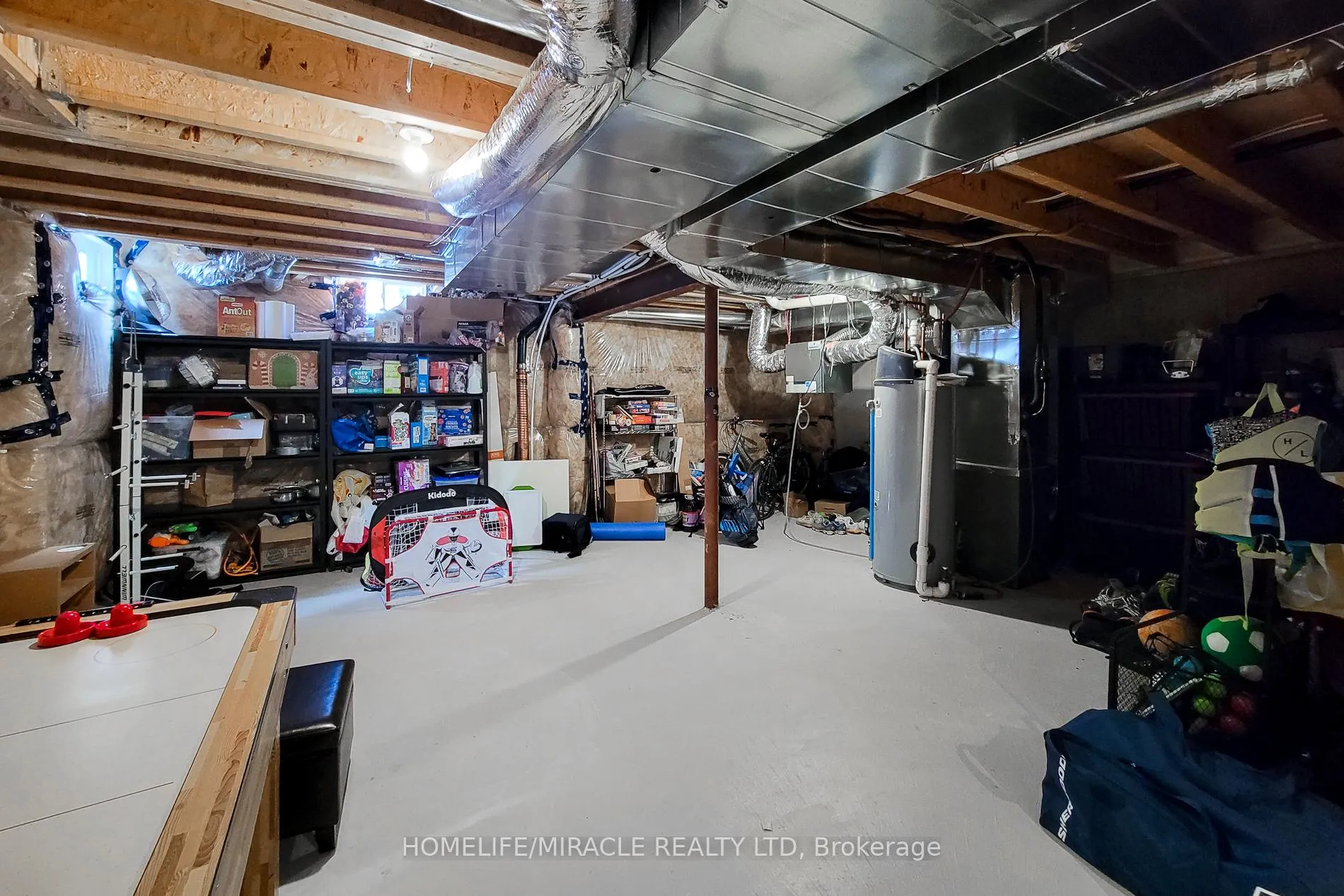 Photo 45 of 88 Westfield Crescent, Hamilton, Waterdown — HOMEH