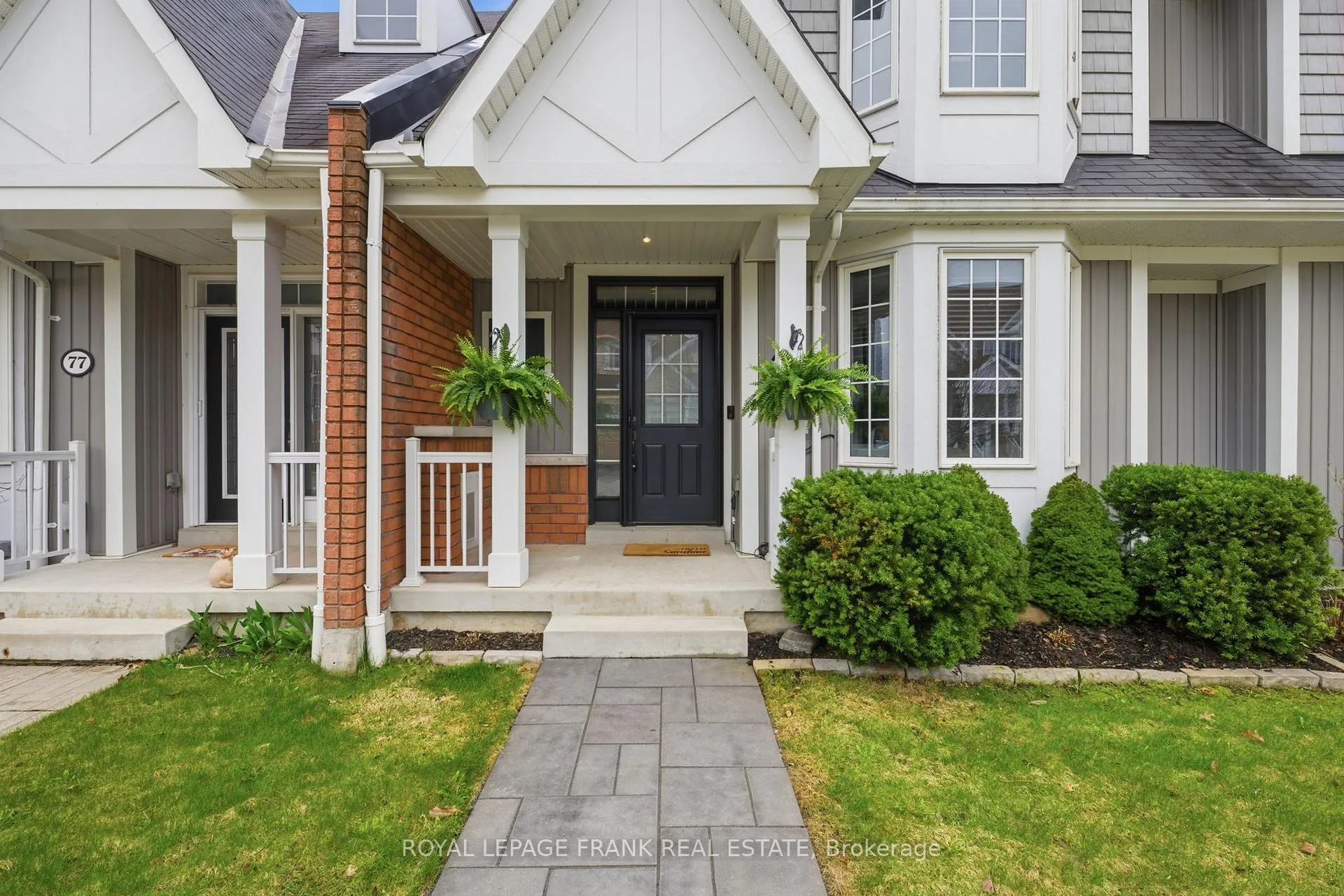 Photo 3 of Unit 39, 75 Vallance Way, Whitby, Brooklin — HOMEH