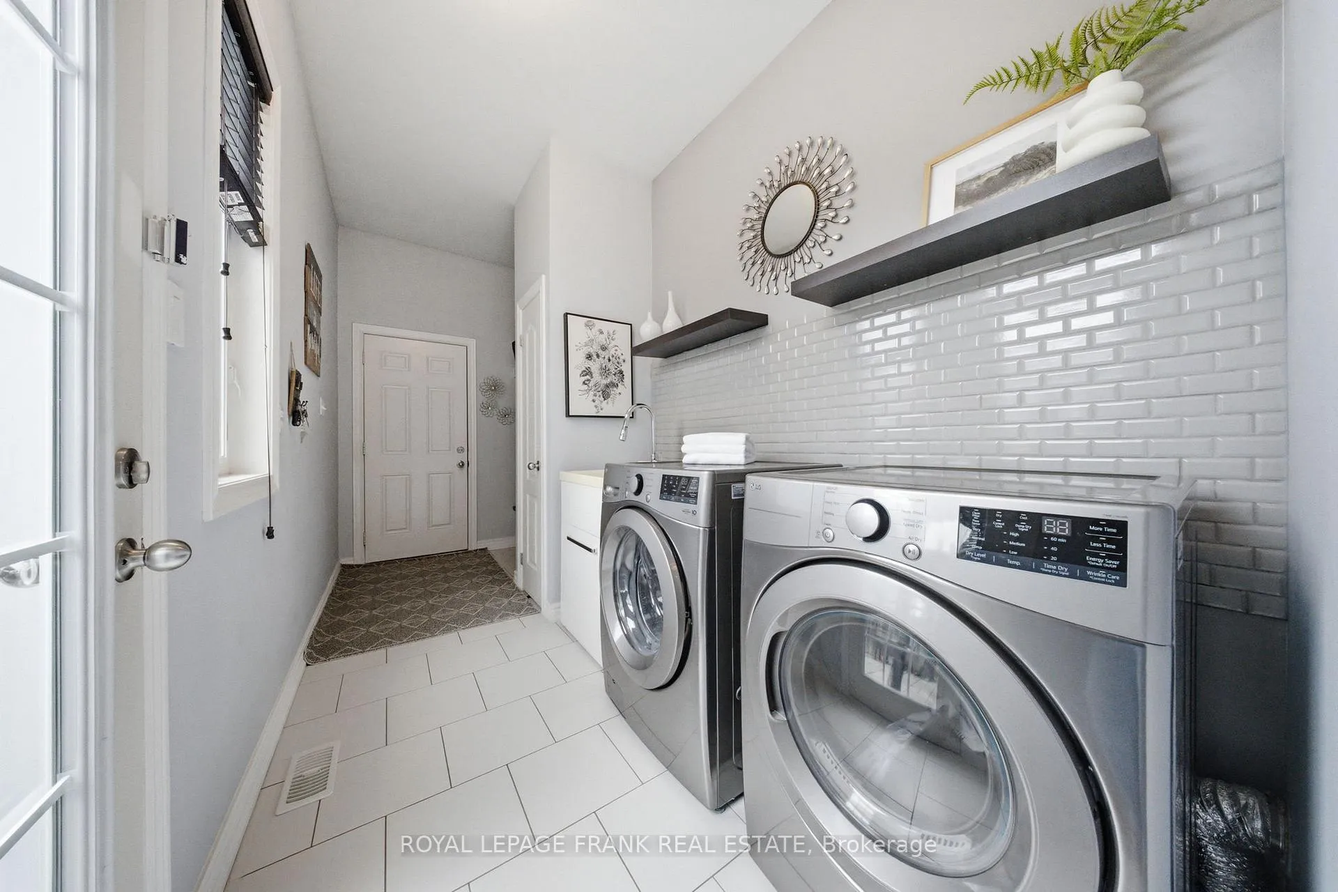 Photo 26 of Unit 39, 75 Vallance Way, Whitby, Brooklin — HOMEH