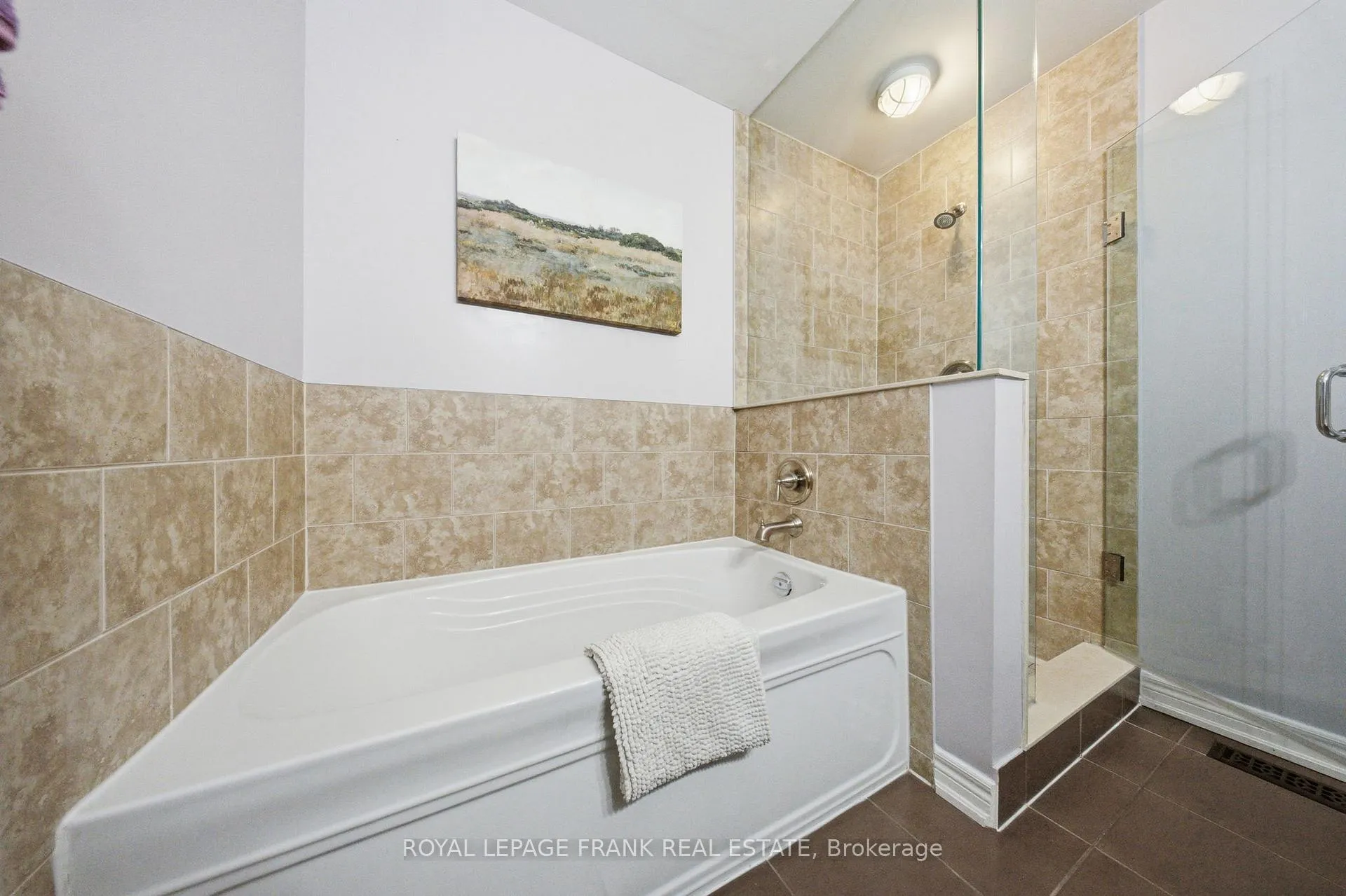Photo 33 of Unit 39, 75 Vallance Way, Whitby, Brooklin — HOMEH