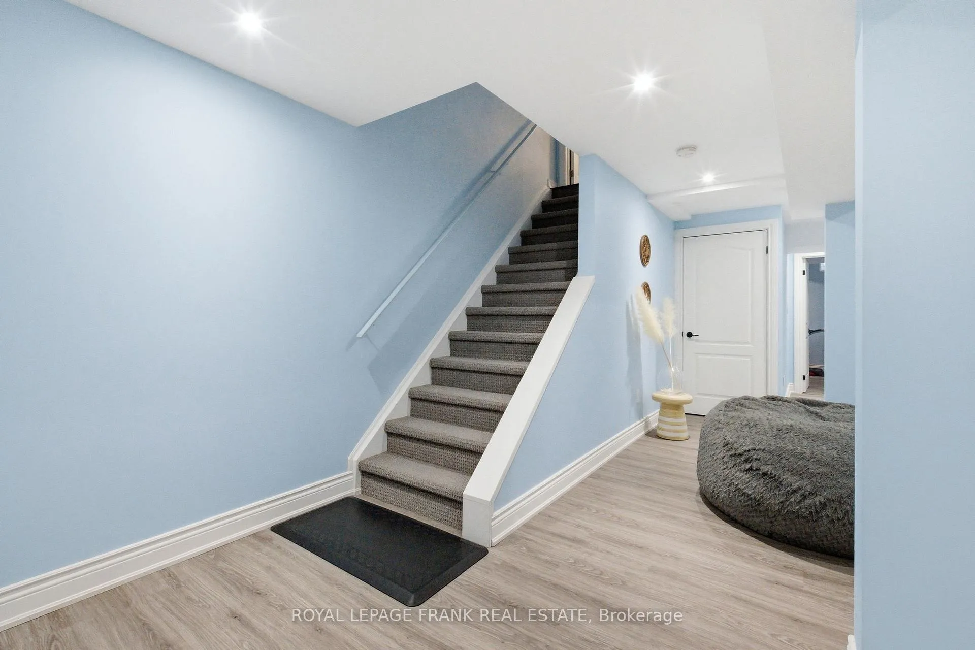 Photo 39 of Unit 39, 75 Vallance Way, Whitby, Brooklin — HOMEH